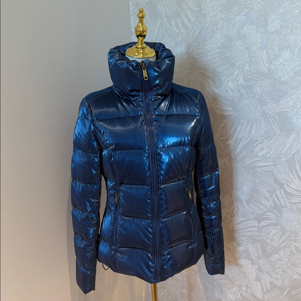 Goldbergh Puffer Jacket – Ski Luxury Statement Coat